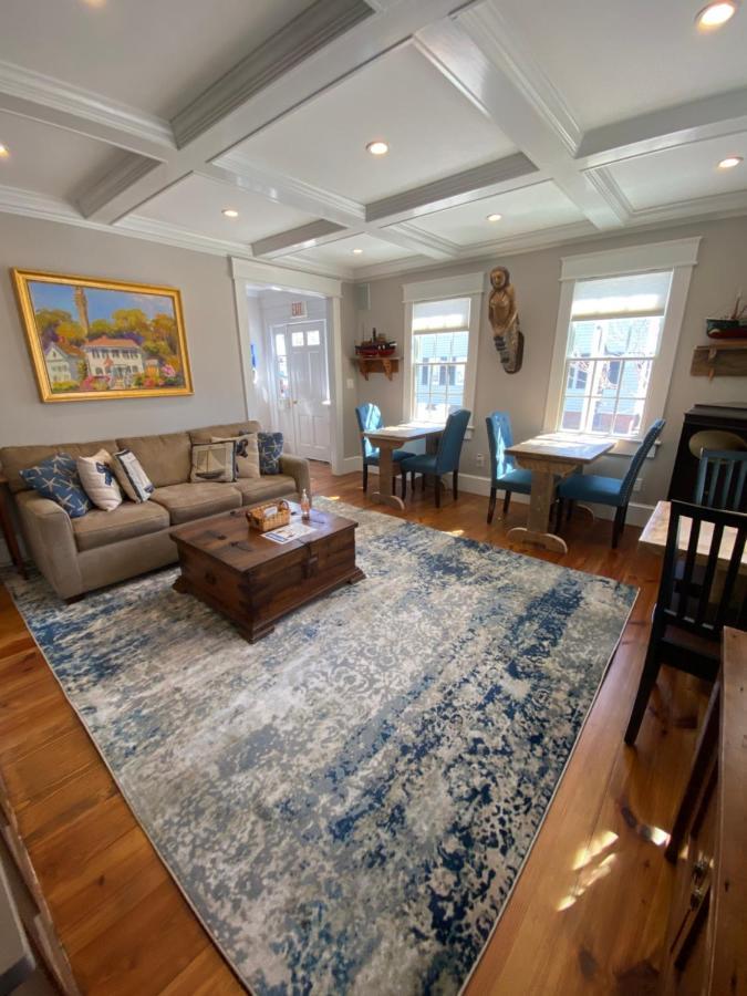 The Clarendon House Bed & Breakfast Провинстаун Екстериор снимка