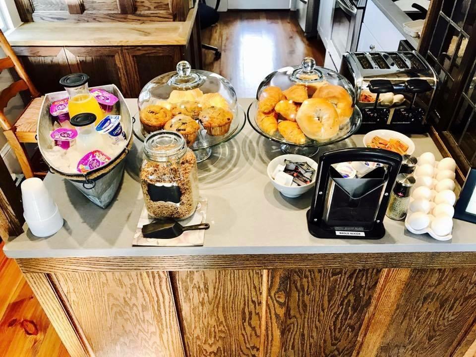 The Clarendon House Bed & Breakfast Провинстаун Екстериор снимка